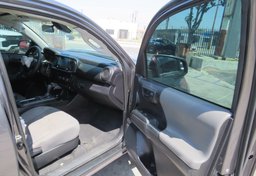 2020 Toyota Tacoma - Thumbnail 20