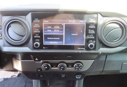 2020 Toyota Tacoma - Thumbnail 33