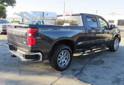 2022 Chevrolet Silverado 1500 - Thumbnail 10