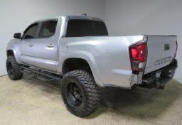 2020 Toyota Tacoma - Thumbnail 7