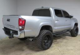 2020 Toyota Tacoma - Thumbnail 10