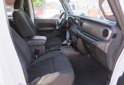 2021 Jeep Wrangler - Thumbnail 25