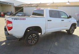 2018 Toyota Tundra 4WD - Thumbnail 9