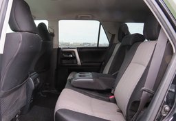 2017 Toyota 4Runner - Thumbnail 32