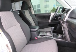 2017 Toyota 4Runner - Thumbnail 24