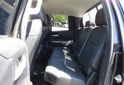 2017 Toyota Tundra 4WD - Thumbnail 31