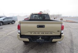 2020 Toyota Tacoma 4WD - Thumbnail 11
