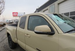 2020 Toyota Tacoma 4WD - Thumbnail 13