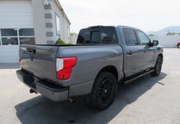 2019 Nissan Titan - Thumbnail 5