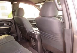 2019 Nissan Titan - Thumbnail 34