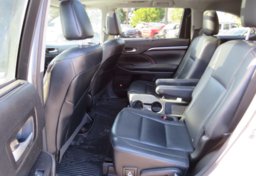 2016 Toyota Highlander - Thumbnail 22