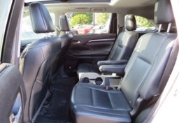 2016 Toyota Highlander - Thumbnail 21