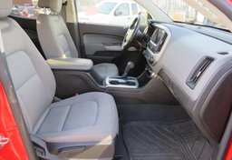 2019 Chevrolet Colorado - Thumbnail 25