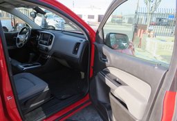 2019 Chevrolet Colorado - Thumbnail 21