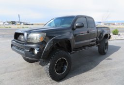 2007 Toyota Tacoma - Thumbnail 2