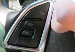 2018 Chevrolet Camaro - Thumbnail 28