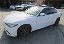 2017 Alfa Romeo Giulia - Thumbnail 3