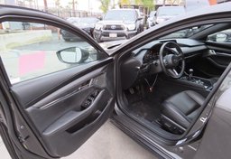 2022 Mazda Mazda3 Hatchback - Thumbnail 21