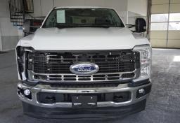2024 Ford F-250 Super Duty - Thumbnail 12