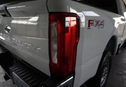 2024 Ford F-250 Super Duty - Thumbnail 21