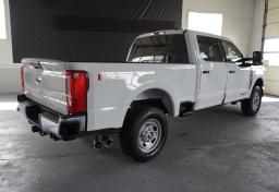 2024 Ford F-250 Super Duty - Thumbnail 9