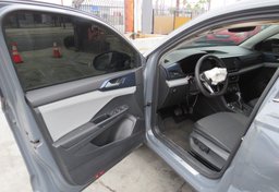 2022 Volkswagen Taos - Thumbnail 22