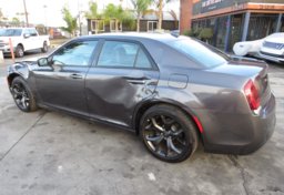 2021 Chrysler 300 - Thumbnail 6