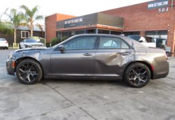 2021 Chrysler 300 - Thumbnail 12