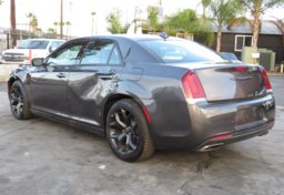 2021 Chrysler 300 - Thumbnail 8