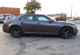 2021 Chrysler 300 - Thumbnail 11