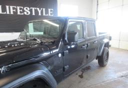 2020 Jeep Gladiator - Thumbnail 15