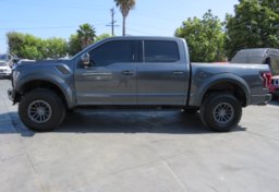 2019 Ford F-150 - Thumbnail 11