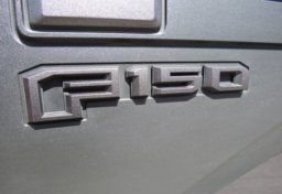 2019 Ford F-150 - Thumbnail 17