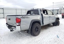 2018 Toyota Tacoma - Thumbnail 2