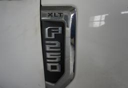 2022 Ford F-250 Super Duty - Thumbnail 25