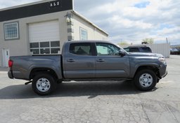 2021 Toyota Tacoma - Thumbnail 9