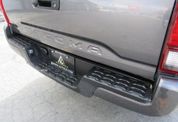 2021 Toyota Tacoma - Thumbnail 15