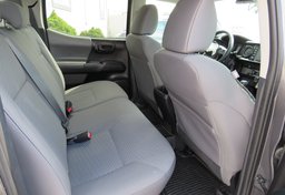 2021 Toyota Tacoma - Thumbnail 22