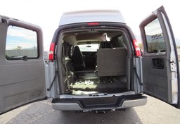 2018 GMC Savana Passenger - Thumbnail 35