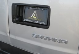 2018 GMC Savana Passenger - Thumbnail 22