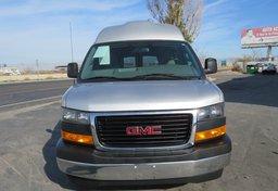 2018 GMC Savana Passenger - Thumbnail 11