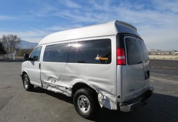 2018 GMC Savana Passenger - Thumbnail 7