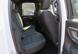 2022 Ram 1500 - Thumbnail 35