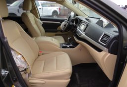 2015 Toyota Highlander - Thumbnail 27