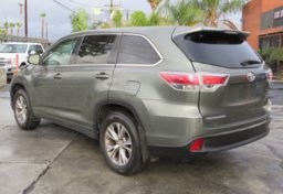 2015 Toyota Highlander - Thumbnail 8