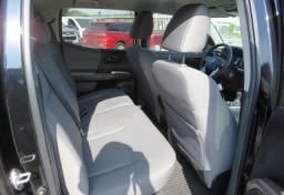 2022 Toyota Tacoma - Thumbnail 29