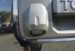 2022 Toyota Tacoma - Thumbnail 17