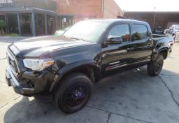 2022 Toyota Tacoma - Thumbnail 2