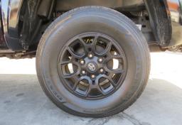 2022 Toyota Tacoma - Thumbnail 16