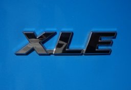 2021 Toyota RAV4 - Thumbnail 15